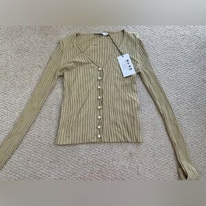 New with tags! NA-KD green top